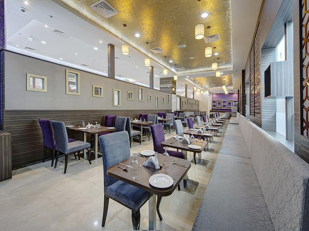 Orchid Vue Hotel Dubai Buitenkant foto
